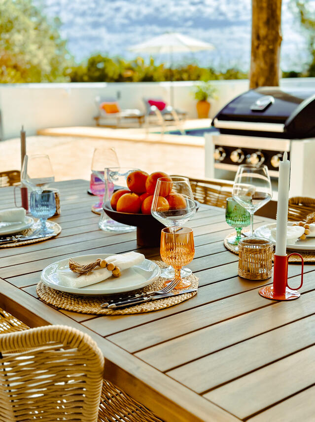 Pergola und Essen